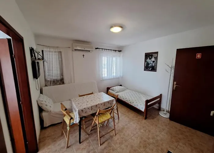 Esto - One Bedroom With Terrace 1 Биоград-на-Мору