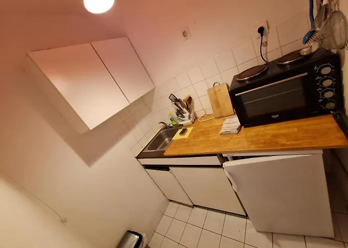 Esto - One Bedroom With Terrace 1 Апартаменты