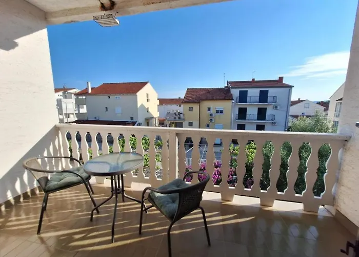 Apartman Esto - One Bedroom With Terrace 1 Biograd Na Moru